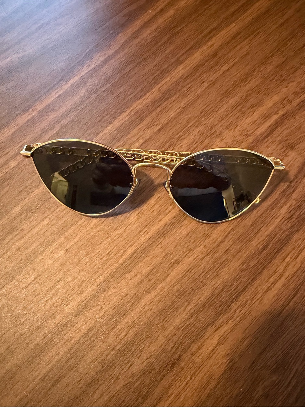 Gucci Cat-Eye Sunglasses GG0977S - Picture 4 of 7